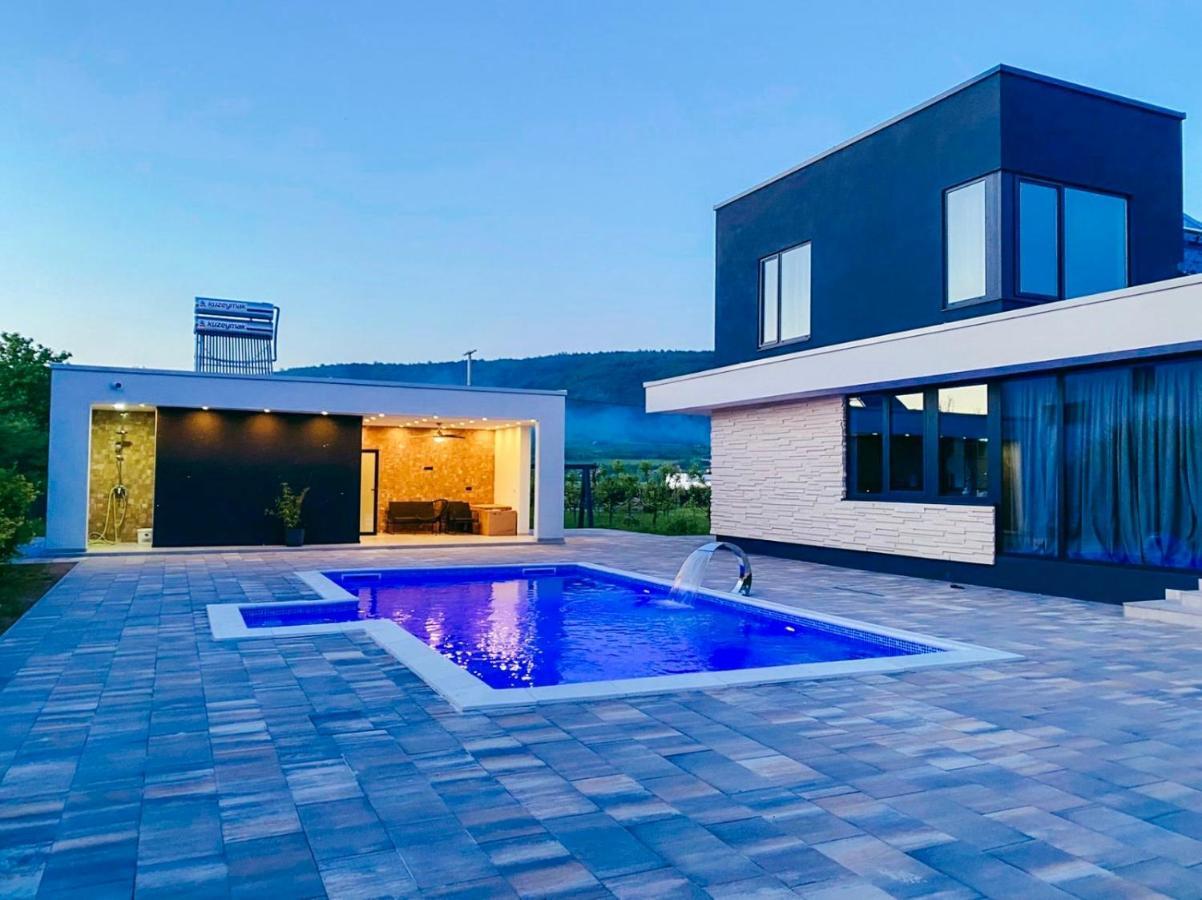 Villa Una Residence Bihac Exterior photo